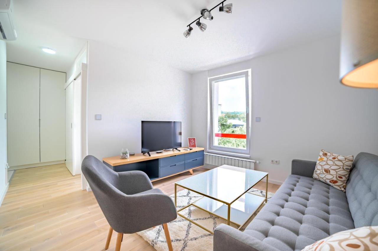 Sun Square Apartments トゥズラ エクステリア 写真
