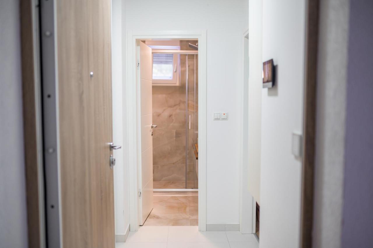 Sun Square Apartments トゥズラ エクステリア 写真