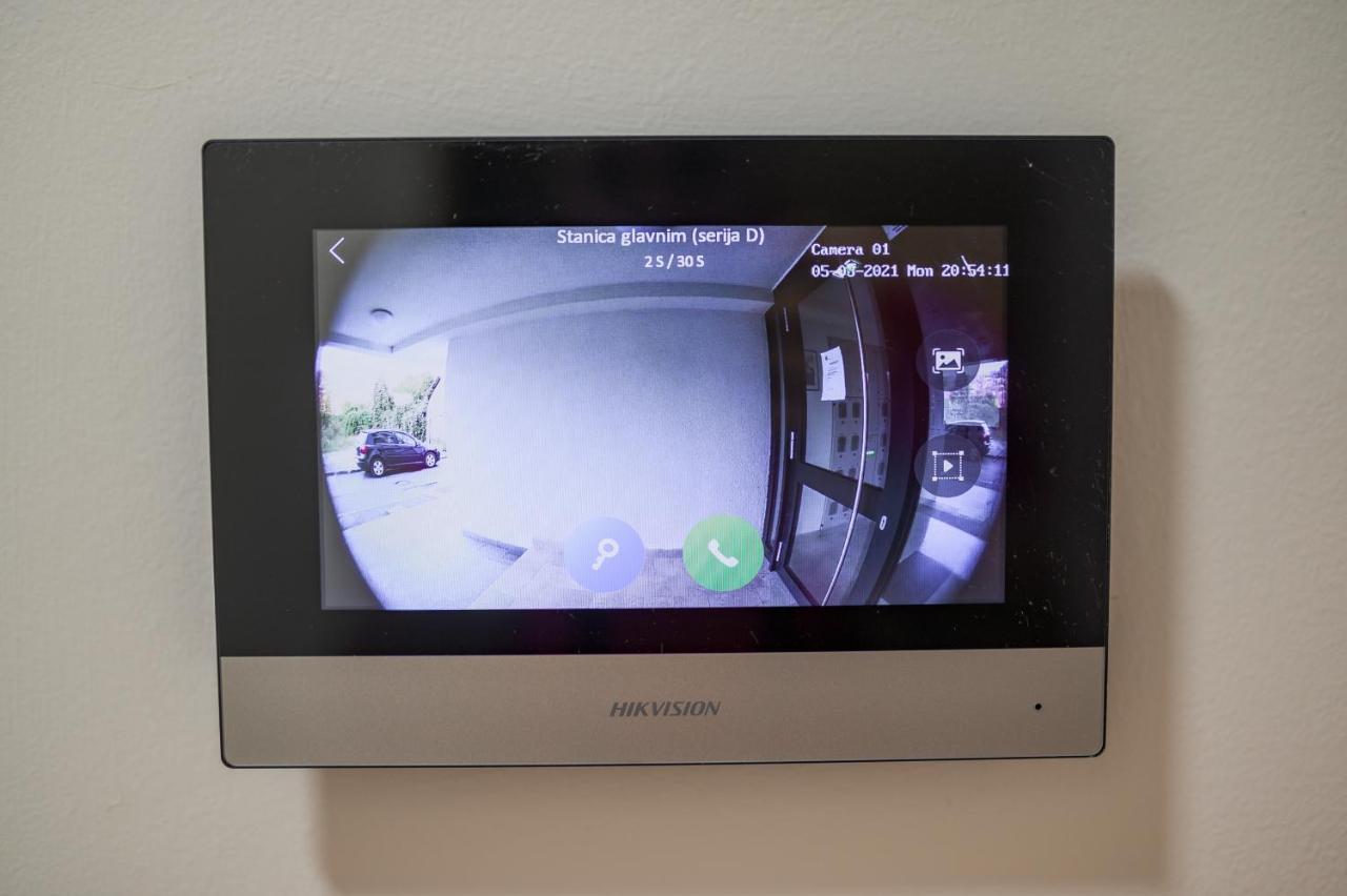 Sun Square Apartments トゥズラ エクステリア 写真