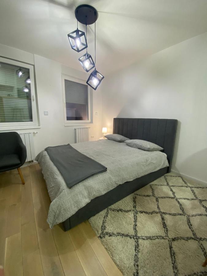 Sun Square Apartments トゥズラ エクステリア 写真